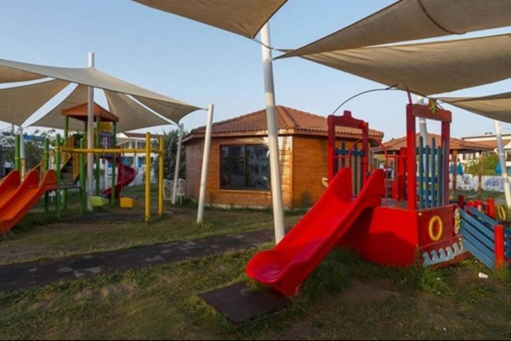 Fun&Sun Two Villas For Big Families 贝莱克 外观 照片