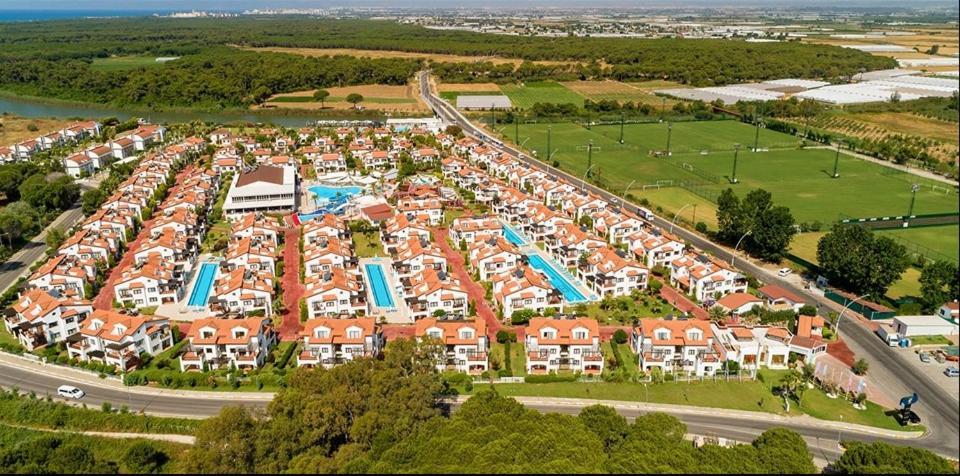 Fun&Sun Two Villas For Big Families 贝莱克 外观 照片
