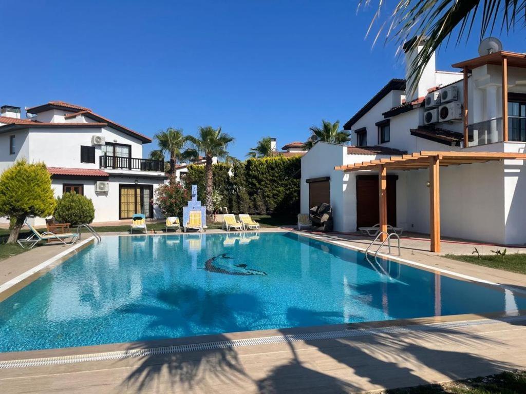 Fun&Sun Two Villas For Big Families 贝莱克 外观 照片