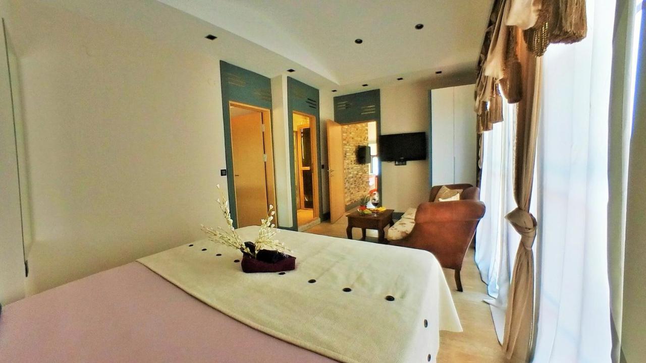 Fun&Sun Two Villas For Big Families 贝莱克 外观 照片