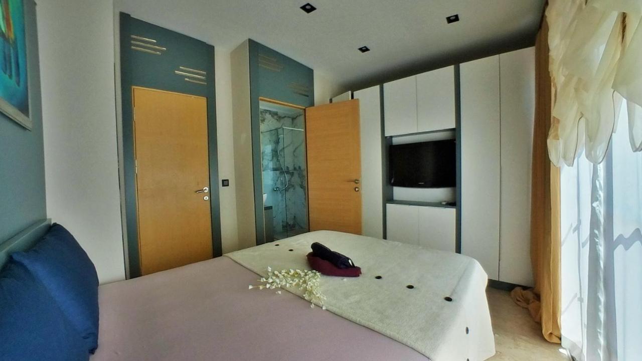 Fun&Sun Two Villas For Big Families 贝莱克 外观 照片