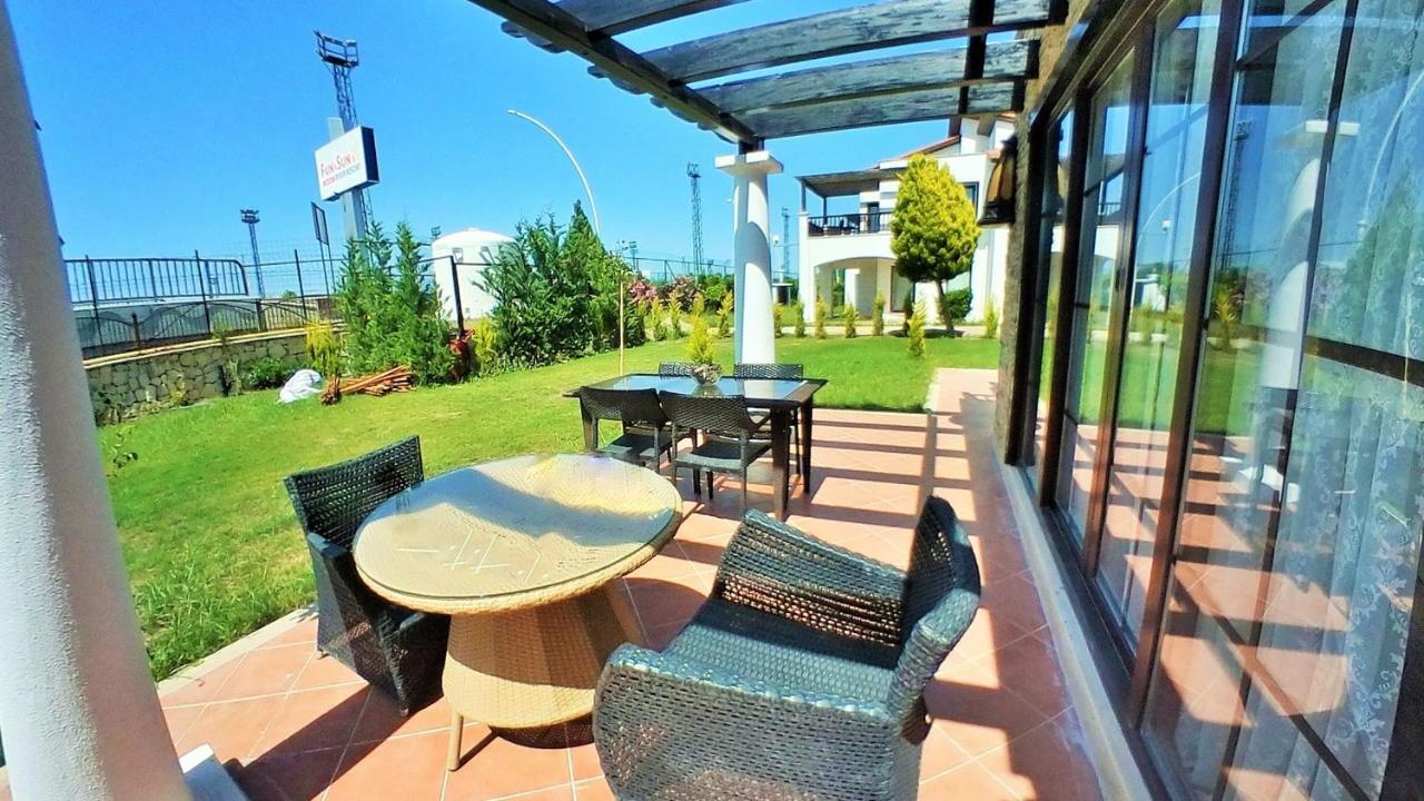 Fun&Sun Two Villas For Big Families 贝莱克 外观 照片