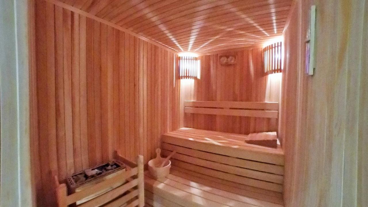 Fun&Sun Two Villas For Big Families 贝莱克 外观 照片